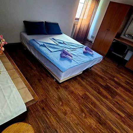 Apartment Idolina Aparmenta